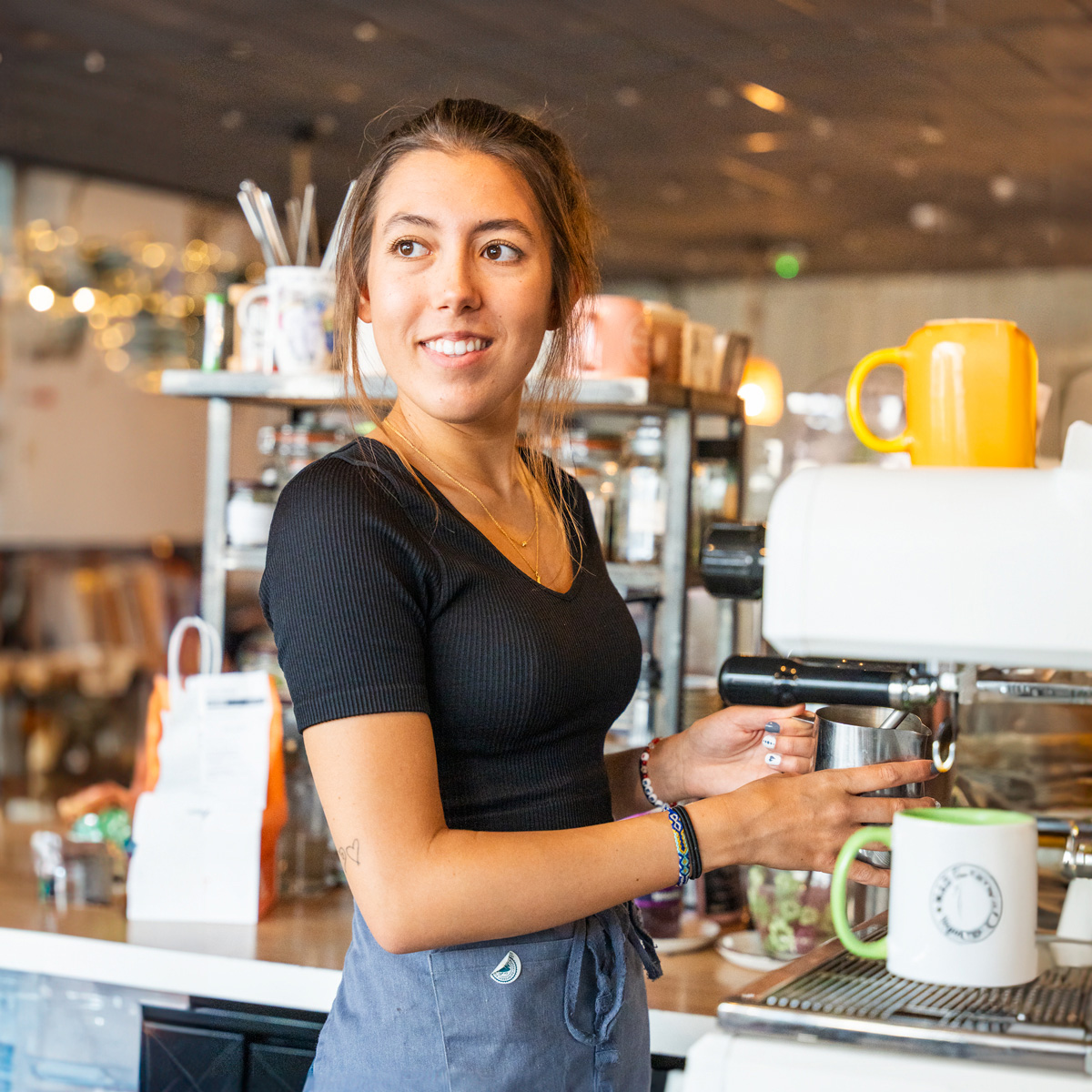 Pulling espresso